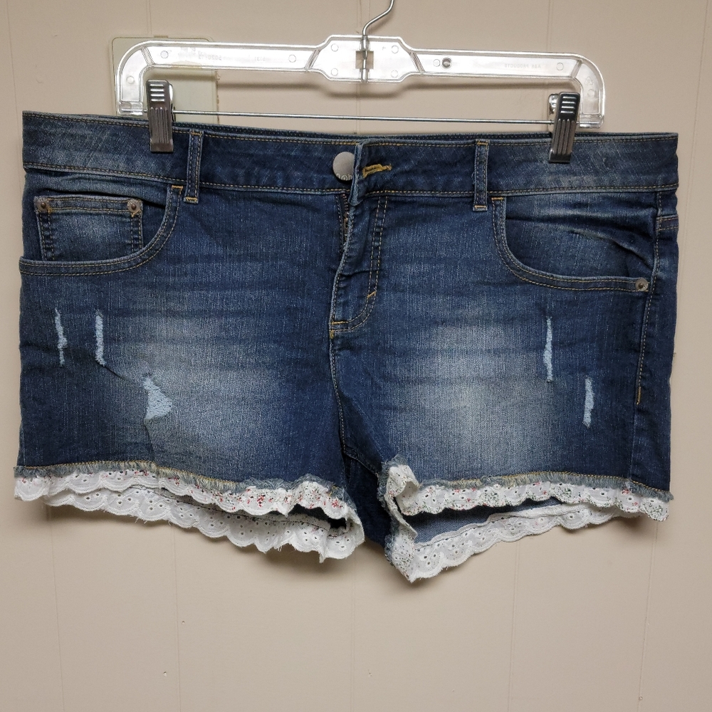 Short shorts